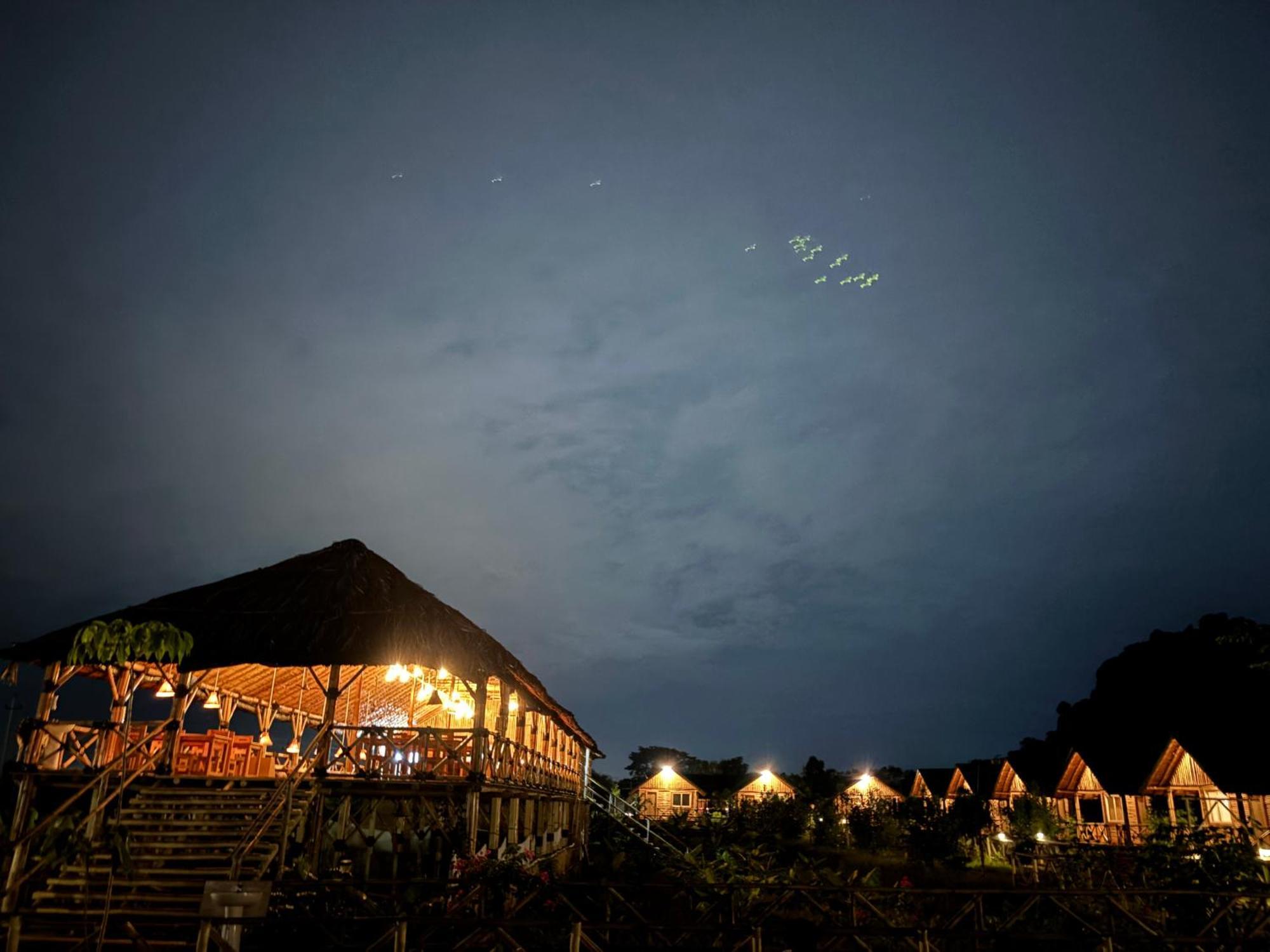 Mowgli'S Cafe Hampi & Guest House エクステリア 写真